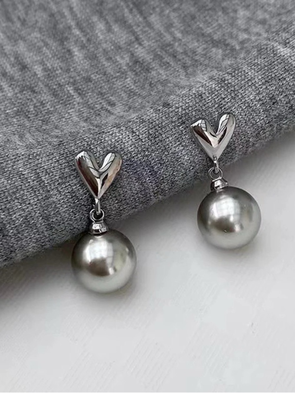 3/$40 NWT French Grey Imitation Pearl Earrings